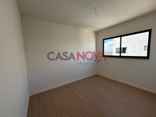 APARTAMENTO NA FAROLÂNDIA COM 3/4 SENDO 1 SUÍTE