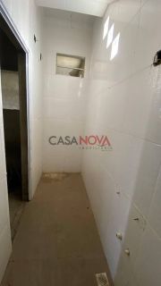 Terreno murado com construção em andamento na Barra dos Coqueiros, com área total de 875 m²