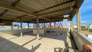 Terreno murado com construção em andamento na Barra dos Coqueiros, com área total de 875 m²