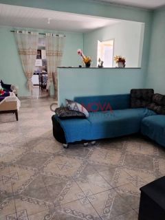 Casa com ponto comercial em boa localização no Siqueira Campos