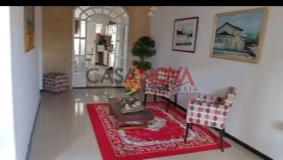 Casa em ótima localização no JK com 5/4