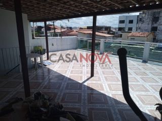 Casa com 4/4 no Pereira Lobo