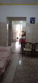 Vendo ou troco casa com ponto comercial no 18 do Forte