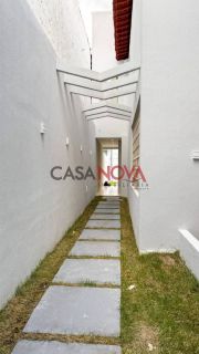 Casa em boa localização na Atalaia com 5/4, sendo 3 suítes