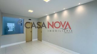 Casa em boa localização na Atalaia com 5/4, sendo 3 suítes