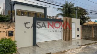Casa em boa localização na Atalaia com 5/4, sendo 3 suítes