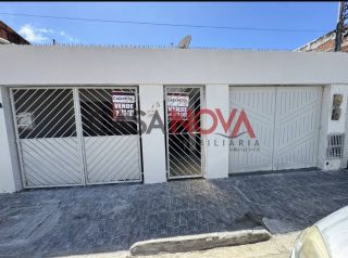 Excelente oportunidade ׀ Casa com duas moradias – ideal para morar ou investir!