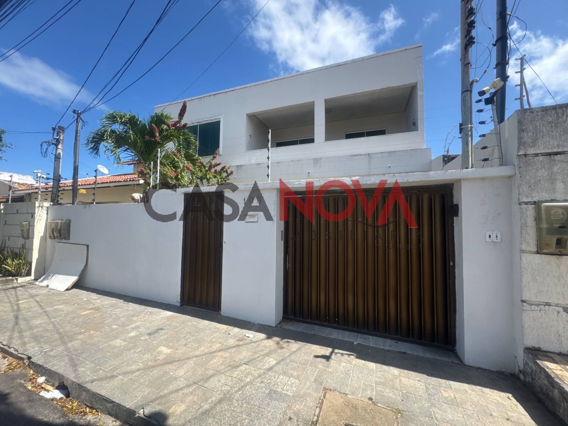 Casa ampla 2 pavimentos para comercio na Farolândia