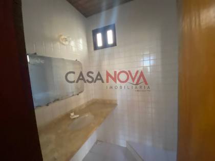 Oportunidade! Casa 3/4 com piscina na Coroa do Meio