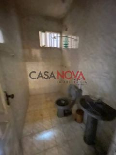 Casa em boa localização na Praia da Caueira com 4/4, sendo 1 suíte