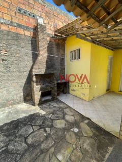 Casa em boa localização na Praia da Caueira com 4/4, sendo 1 suíte