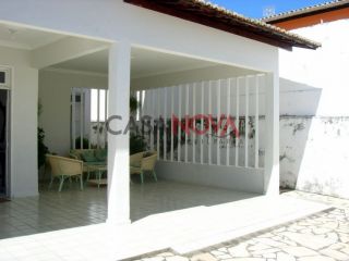 Casa em boa localização na Atalaia com 3/4, sendo 1 suíte