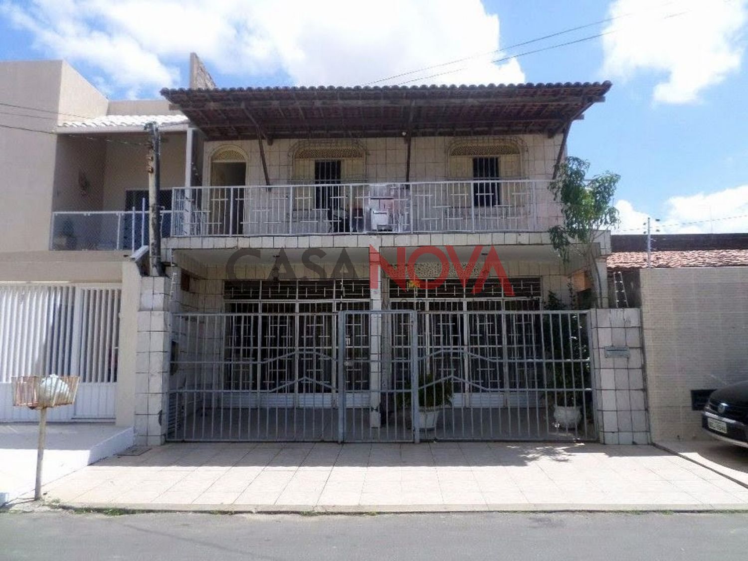 Casa de andar no Bairro Jabotiana com 4/4