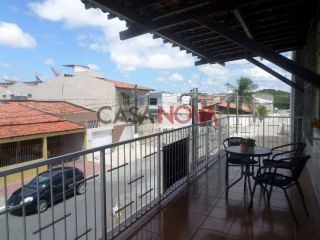 Casa de andar no Bairro Jabotiana com 4/4