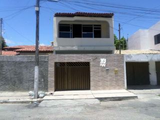 Casa Duplex na Coroa do Meio com 4/4, sendo 1 semi-suíte