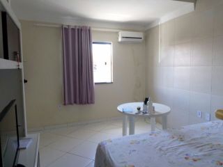 Casa com comércio embaixo na Coroa do Meio