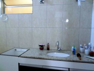 Casa com comércio embaixo na Coroa do Meio