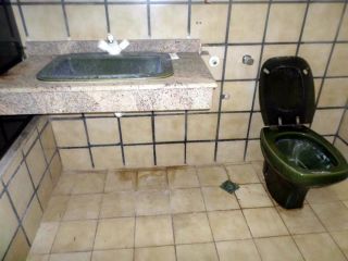 Casa em boa localização no Salgado Filho com 5/4, sendo 3 suítes