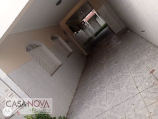 Casa Grande com excelente localização na 13 de Julho