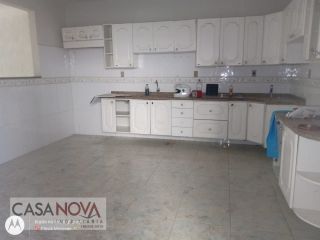 Casa Grande com excelente localização na 13 de Julho