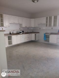 Casa Grande com excelente localização na 13 de Julho