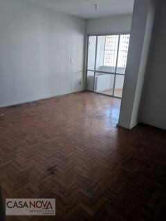 Apartamento com 3/4 sendo 1 suíte, na 13 de julho