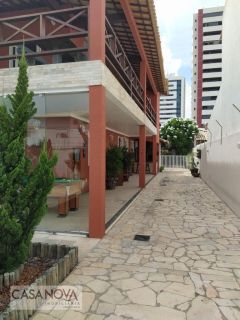 Casa Ampla a poucos metros da Praia com Piscina na Atalaia