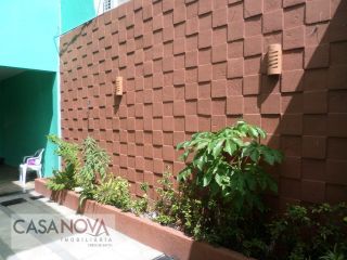 Casa ampla com 3/4 sendo 1 suíte no Luzia