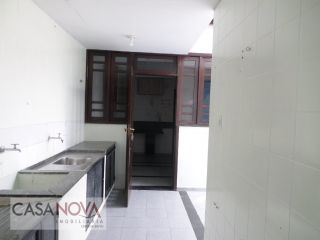 Casa ampla com 3/4 sendo 1 suíte no Luzia