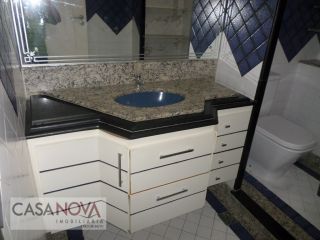 Casa ampla com 3/4 sendo 1 suíte no Luzia