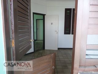 Casa ampla com 3/4 sendo 1 suíte no Luzia