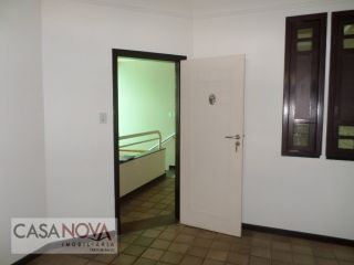Casa ampla com 3/4 sendo 1 suíte no Luzia