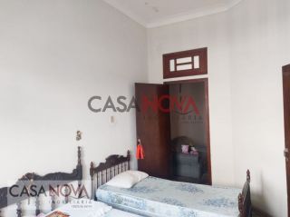 Casa no Centro com 5/4 excelente para comercio