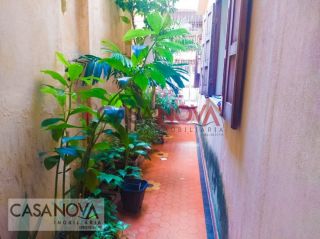 Casa no Centro com 5/4 excelente para comercio