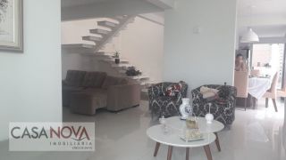 Excelente Casa de Andar à Venda na Farolândia – Aracaju/SE