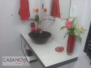 Apartamento em ótima localização com 3/4, sendo 1 suíte no Bairro Salgado Filho