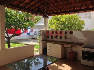 Casa com ponto comercial na Coroa do Meio em ótima localização