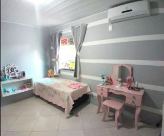 Casa Completa na Zona de Expansão (Areia Branca).