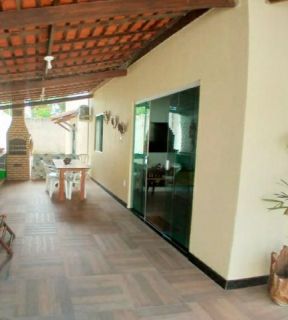 Casa Completa na Zona de Expansão (Areia Branca).