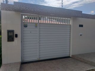 Casa Completa na Zona de Expansão (Areia Branca).