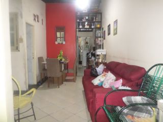 Casa em Ótima Localização - Bairro América