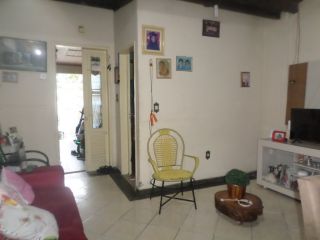 Casa em Ótima Localização - Bairro América