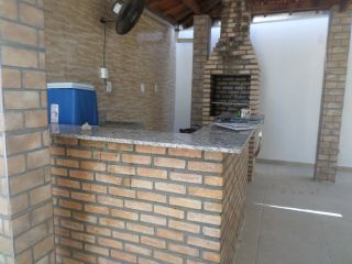 Vendo ou Troca Casa Térrea de esquina na Coroa do meio em ótima localização