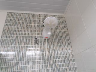 Vendo ou Troca Casa Térrea de esquina na Coroa do meio em ótima localização