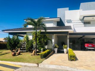 CASA DUPLEX ALTO PADRÃO EM CONDOMÍNIO FECHADO NA ARUANA