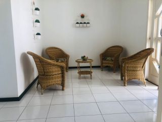 CASA DUPLEX ALTO PADRÃO EM CONDOMÍNIO FECHADO NA ARUANA