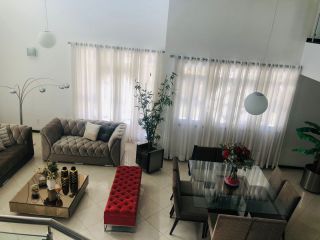 CASA DUPLEX ALTO PADRÃO EM CONDOMÍNIO FECHADO NA ARUANA