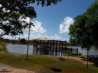 CASA DUPLEX ALTO PADRÃO EM CONDOMÍNIO FECHADO NA ARUANA