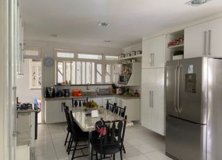 CASA DUPLEX ALTO PADRÃO EM CONDOMÍNIO FECHADO NA ARUANA