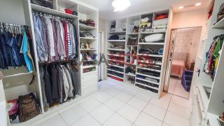 Casa em excelente localização na Coroa do Meio com 4 Suítes